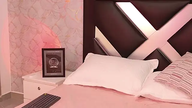 CataRicci online show from April 2026 02:51:02 AM