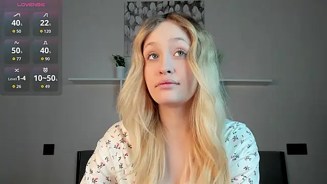 Snapshot of Julliakoill chatting on November 2025 07:31:01 AM Julliakoill online show from November 2025 07:31:01 AM