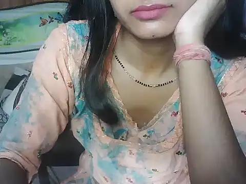 Snapshot of ROSE_GOLDE chatting on May 2026 08:53:02 AM ROSE GOLDE online show from May 2026 08:53:02 AM