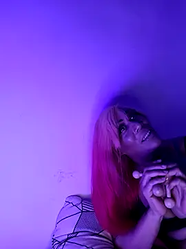 Snapshot of iamlalamilano chatting on February 2026 11:12:01 PM iamlalamilano online show from February 2026 11:12:01 PM