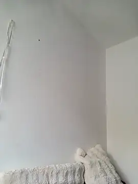 iamlalamilano online show from March 2026 12:44:02 PM