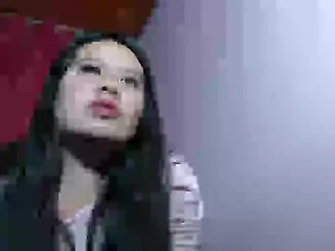 Snapshot of nina_kisslove chatting on October 2025 04:51:02 PM nina kisslove online show from October 2025 04:51:02 PM