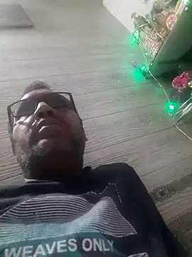 Snapshot of Hot-boy077 chatting on October 2025 03:38:02 PM Hot-boy077 online show from October 2025 03:38:02 PM