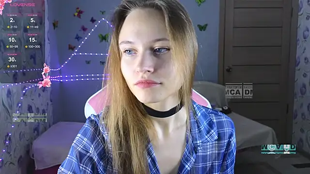 Snapshot of Armurra15 chatting on November 2025 03:28:01 AM Armurra15 online show from November 2025 03:28:01 AM