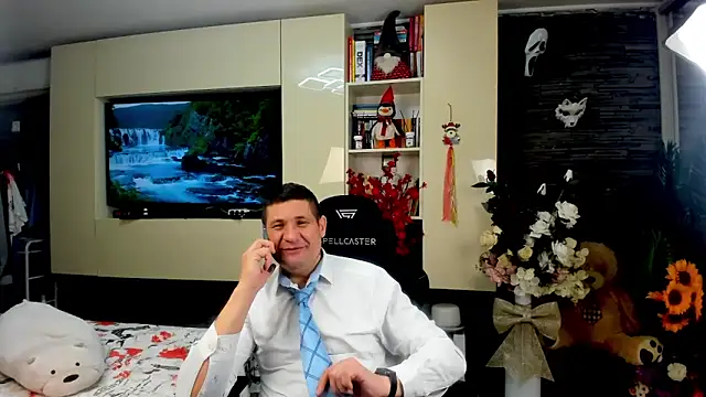 SpartacusDaddy48 online show from April 2026 11:16:01 AM