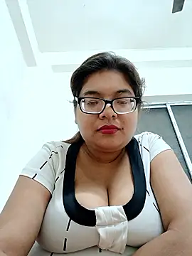 Elie couple143 online show from December 2025 06:47:02 PM