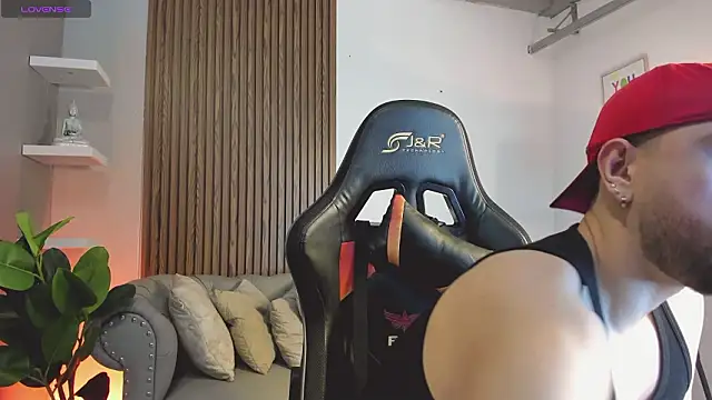 Maximo Wolff online show from March 2026 08:24:02 PM