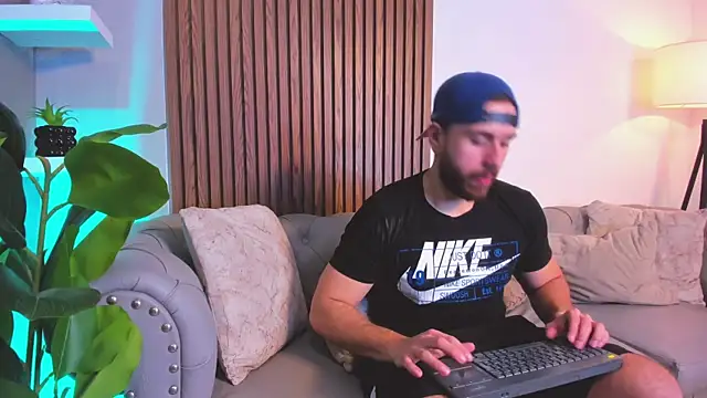 Maximo Wolff online show from April 2026 07:14:01 PM