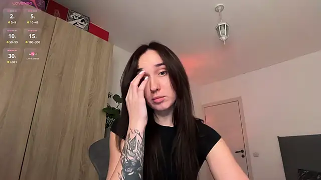 Snapshot of Miaswetty chatting on November 2025 05:34:02 PM Miaswetty online show from November 2025 05:34:02 PM