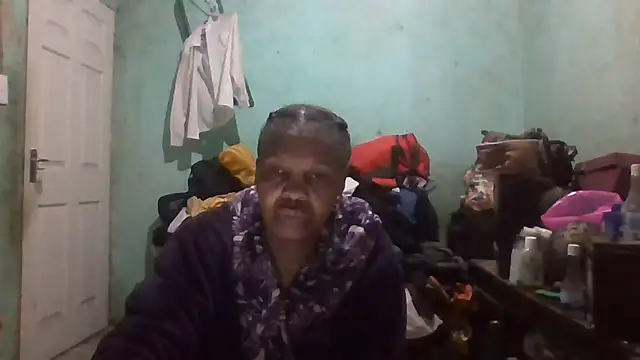 Snapshot of Nicky52 chatting on September 2025 03:20:01 AM Nicky52 online show from September 2025 03:20:01 AM