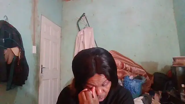 Snapshot of Nicky52 chatting on October 2025 08:37:01 AM Nicky52 online show from October 2025 08:37:01 AM