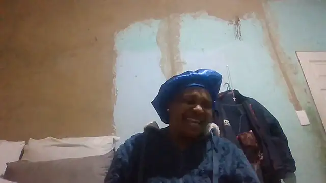 Snapshot of Nicky52 chatting on June 2026 06:43:01 PM Nicky52 online show from June 2026 06:43:01 PM