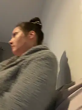 LollyLove  online show from April 2026 08:01:02 PM