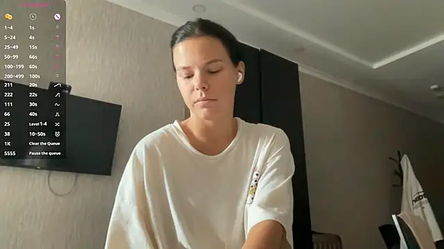 Snapshot of MaydaCornwall chatting on September 2025 05:18:01 AM MaydaCornwall online show from September 2025 05:18:01 AM