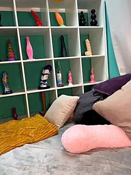 Snapshot of TheRealJessyLey chatting on November 2025 07:08:02 PM TheRealJessyLey online show from November 2025 07:08:02 PM