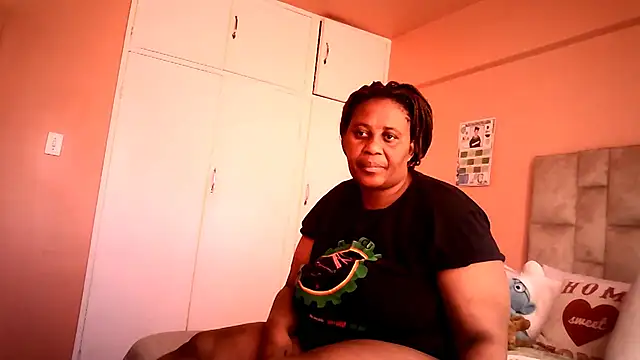 HUGEASSXXXXX online show from July 2026 06:07:01 AM