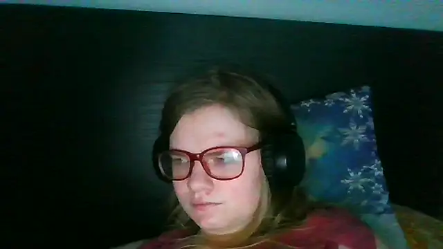 Moonolighta online show from October 2025 07:31:01 AM