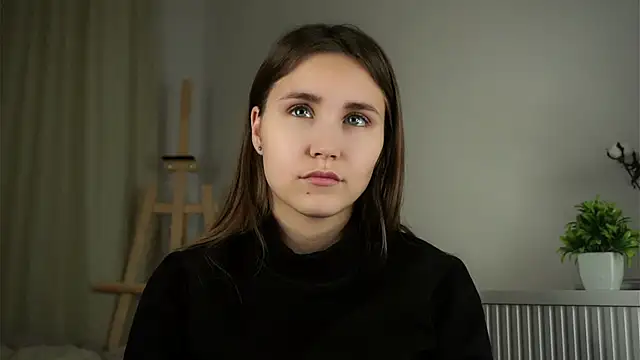 Snapshot of EthalFlowers chatting on October 2025 12:35:02 AM EthalFlowers online show from October 2025 12:35:02 AM