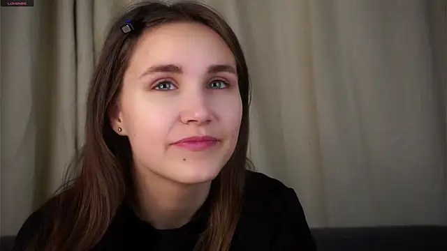 Snapshot of EthalFlowers chatting on November 2025 01:16:01 AM EthalFlowers online show from November 2025 01:16:01 AM