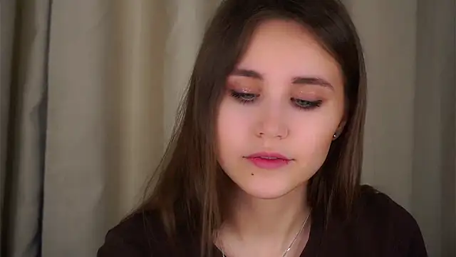 Snapshot of EthalFlowers chatting on November 2025 01:49:02 AM EthalFlowers online show from November 2025 01:49:02 AM