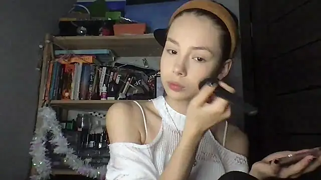 Yuna5343 online show from January 2026 09:05:02 PM