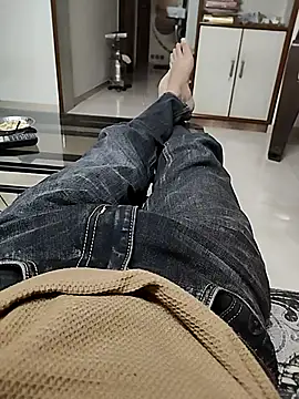 Ritesh08679 online show from December 2025 07:00:01 PM