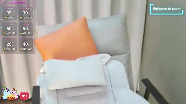 Snapshot of LINLIN-2025 chatting on November 2025 02:02:01 PM LINLIN-2025 online show from November 2025 02:02:01 PM