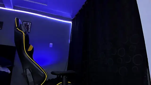 alexgiraldo   online show from September 2025 10:25:02 AM