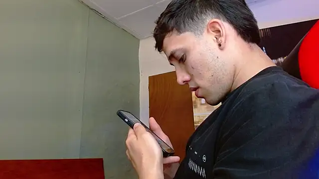 alexgiraldo   online show from June 2026 12:27:02 AM