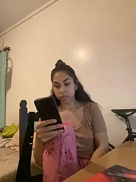 Snapshot of jessens144 chatting on November 2025 04:48:01 AM jessens144 online show from November 2025 04:48:01 AM