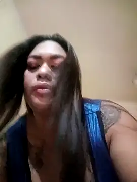 Snapshot of EmmaKantutera chatting on November 2025 05:23:01 PM EmmaKantutera online show from November 2025 05:23:01 PM