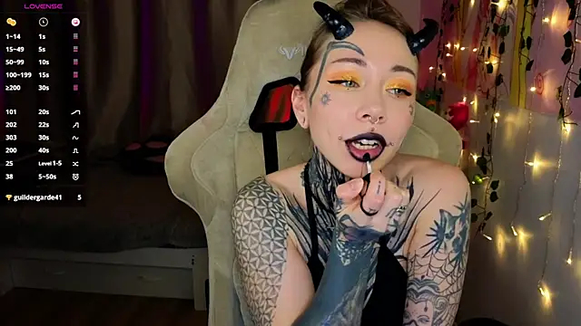bunnykellyyy online show from February 2026 07:03:02 PM