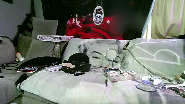 Snapshot of Splash_Queen420 chatting on November 2025 06:46:01 AM Splash Queen420 online show from November 2025 06:46:01 AM