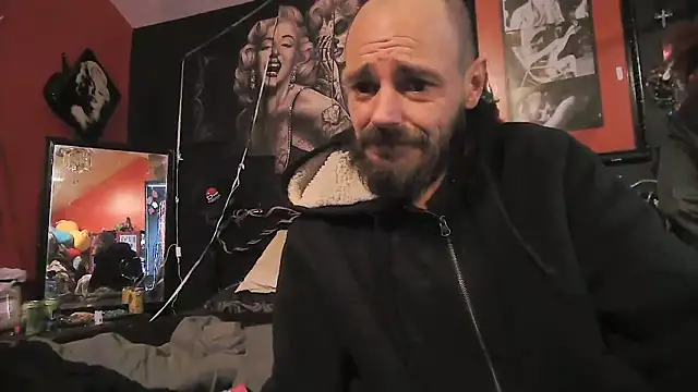 Snapshot of Splash_Queen420 chatting on February 2026 01:37:02 AM Splash Queen420 online show from February 2026 01:37:02 AM