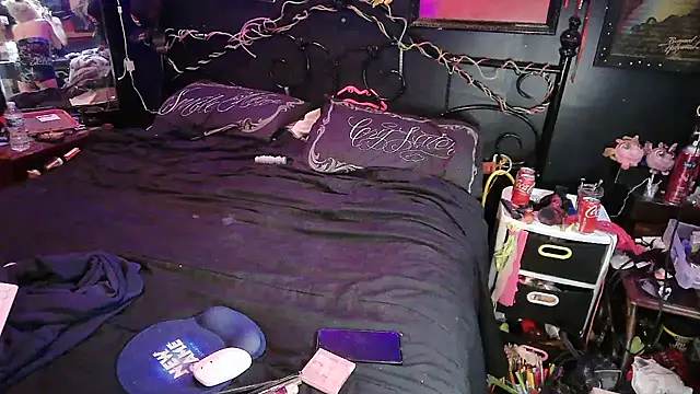 Snapshot of Splash_Queen420 chatting on February 2026 02:08:02 AM Splash Queen420 online show from February 2026 02:08:02 AM