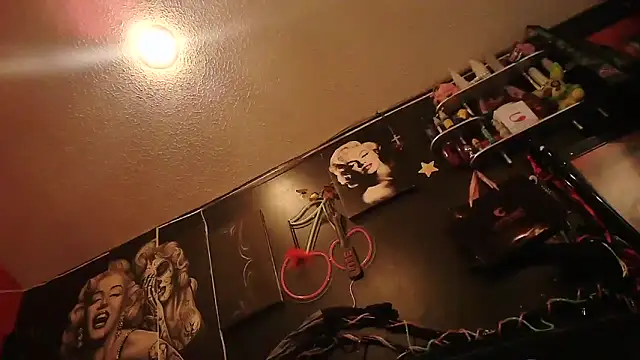 Snapshot of Splash_Queen420 chatting on February 2026 05:19:02 AM Splash Queen420 online show from February 2026 05:19:02 AM