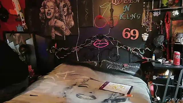 Snapshot of Splash_Queen420 chatting on February 2026 04:11:01 AM Splash Queen420 online show from February 2026 04:11:01 AM