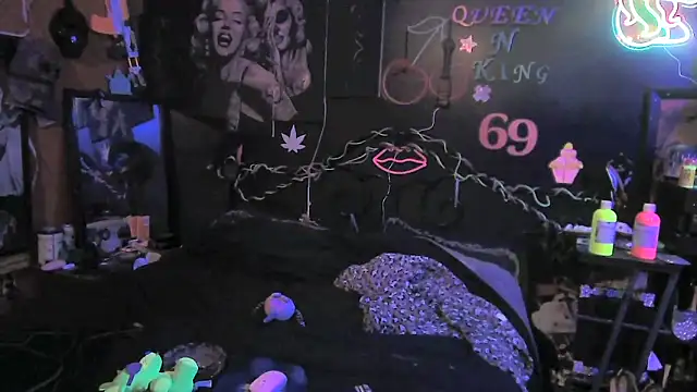 Snapshot of Splash_Queen420 chatting on February 2026 05:39:02 AM Splash Queen420 online show from February 2026 05:39:02 AM