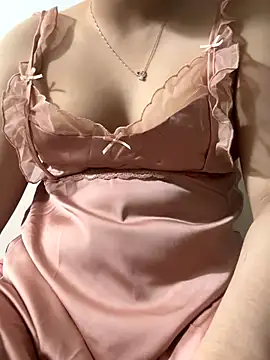 Snapshot of SiennaQueen18 chatting on November 2025 02:38:01 PM SiennaQueen18 online show from November 2025 02:38:01 PM