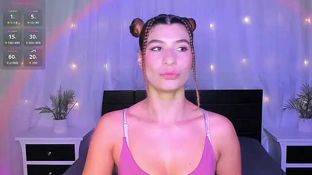 Evolet Bee online show from November 2025 01:22:02 PM