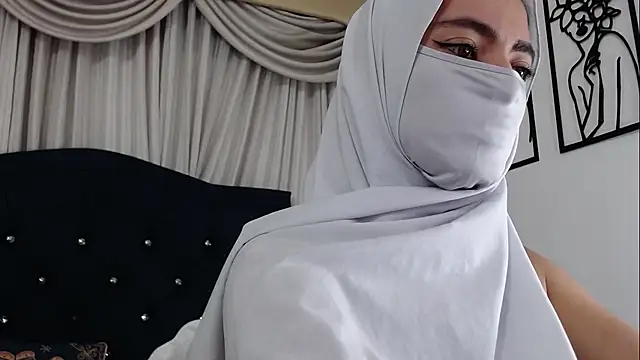 Snapshot of jade_nassar chatting on September 2025 11:37:01 PM jade nassar online show from September 2025 11:37:01 PM