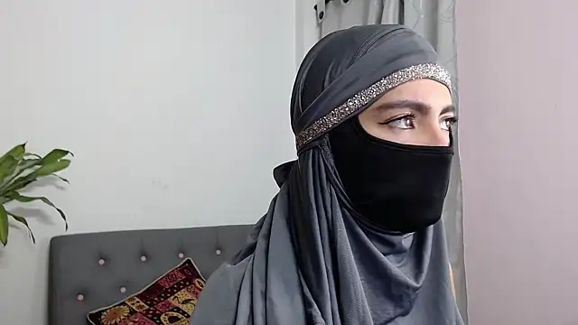 Snapshot of jade_nassar chatting on September 2025 10:37:01 PM jade nassar online show from September 2025 10:37:01 PM