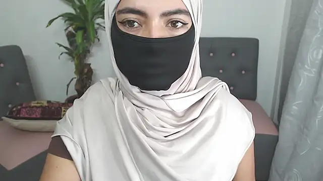 Snapshot of jade_nassar chatting on September 2025 11:42:01 PM jade nassar online show from September 2025 11:42:01 PM