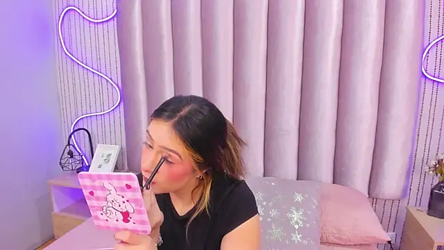 Snapshot of SamanthaPeachss chatting on November 2025 12:05:02 PM SamanthaPeachss online show from November 2025 12:05:02 PM