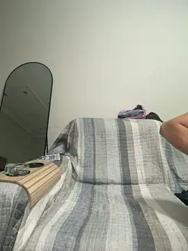 heloagreen  online show from April 2026 01:55:02 AM