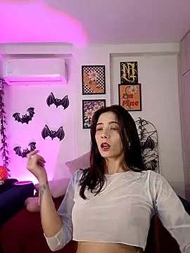 Snapshot of mishelkrave_ chatting on October 2025 10:23:02 PM mishelkrave online show from October 2025 10:23:02 PM