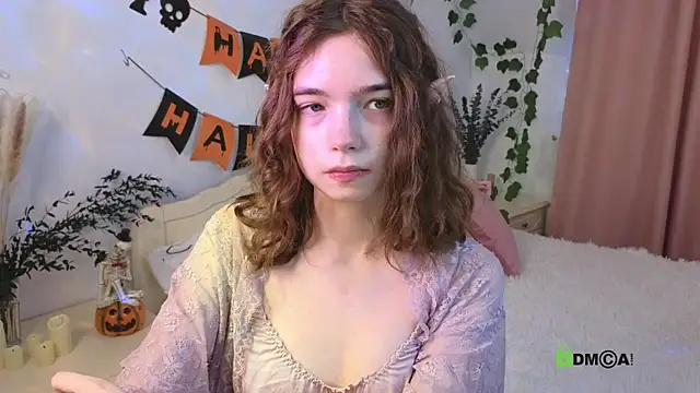 Evi Brook online show from October 2025 01:33:02 PM