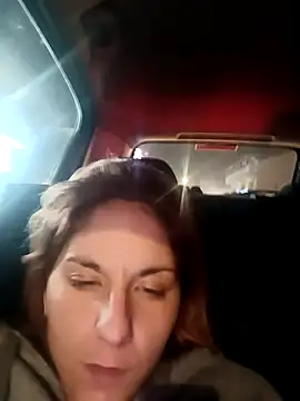 piccolaqeen online show from December 2025 06:04:01 PM