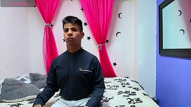 Snapshot of mabelineyesgreen303av chatting on October 2025 01:23:01 AM mabelineyesgreen303av online show from October 2025 01:23:01 AM