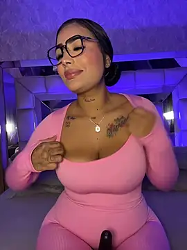 MaddyGray  online show from December 2025 07:12:02 PM